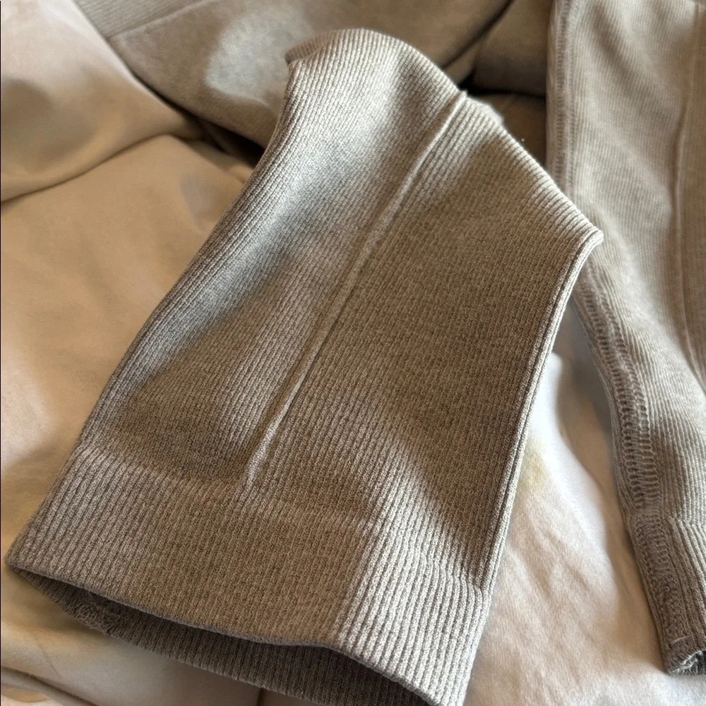 Free People Movement ribbed pull on stretchy light grey legging pants xs/s - Picture 10 of 10